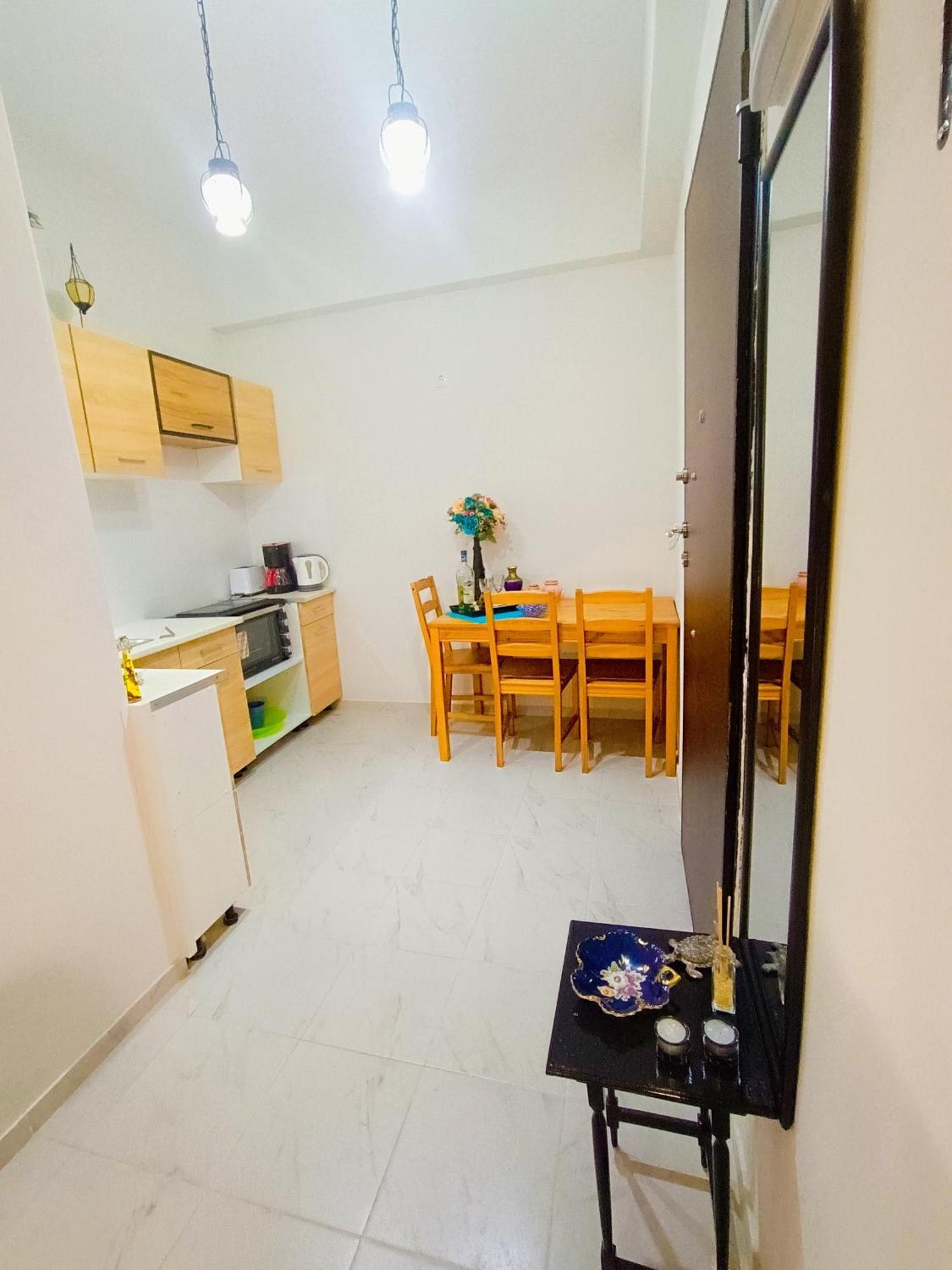 Cozy Apartment In アテネ エクステリア 写真